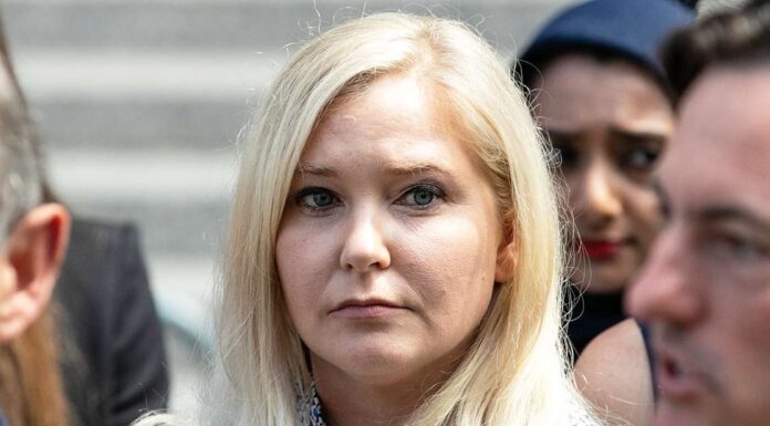 Virginia Giuffre, ki naj bi jo zlorabljal tudi princ Andrew, naj bi naredila samomor