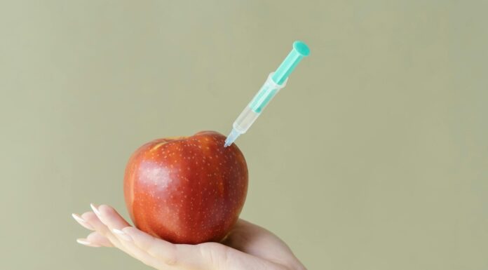 Prihajajo cepiva v hrani? Resnično – a (še) ne na vašem krožniku