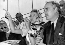Vnukinja Grace Kelly je dodala sodoben pridih ikoničnemu modnemu dodatku svoje babice