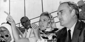 Vnukinja Grace Kelly je dodala sodoben pridih ikoničnemu modnemu dodatku svoje babice