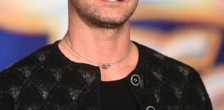 Priljubljeni pevec je po neusmiljenih kritikah razkril težko bolezen