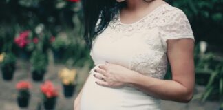Kaj nosečnost in porod resnično naredita ženskemu telesu