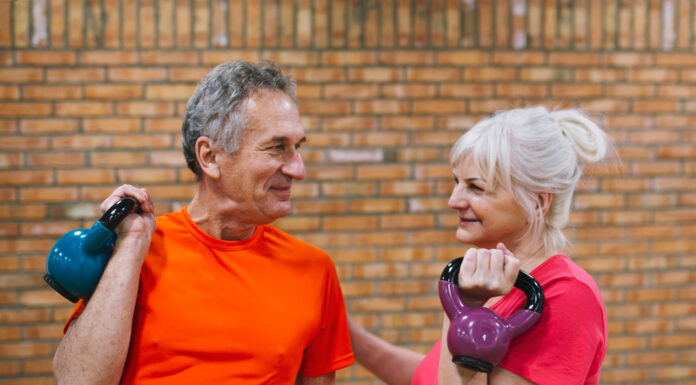 “Zmigaj se do vadbe” z brezplačnimi programi odrasle spodbuja k gibanju