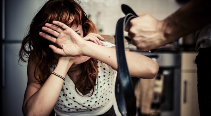 Zakaj žrtve pogosto ne morejo (ne upajo) zapustiti zlorabljajočih razmerij