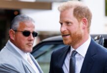 Princ Harry se po 19 mesecih ponovno srečal s svojim očetom