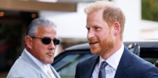 Princ Harry se po 19 mesecih ponovno srečal s svojim očetom