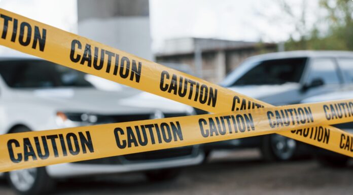 Nevarni TikTok trendi: smrt 17-letnika in trajne katastrofalne poškodbe glave 20-letnice