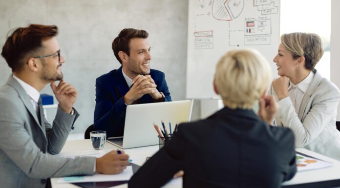 Retorika – veščina, ki lahko odločilno vpliva na uspeh