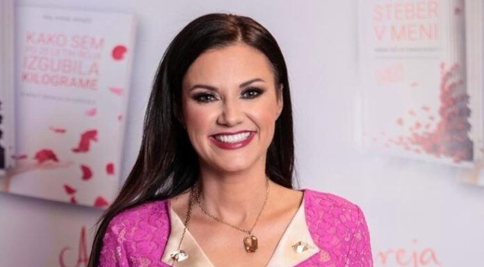 Znane osebnosti in direktorji počastili izid dveh novih knjig Andreje Jernejčič