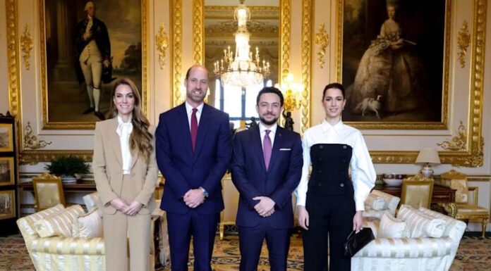 Princesa Kate Middleton je ponovno izbrala bluzo s pentljo