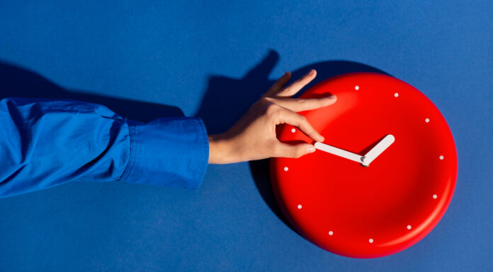 V noči na nedeljo, 26. oktobra 2025, bomo prešli nazaj na zimski čas