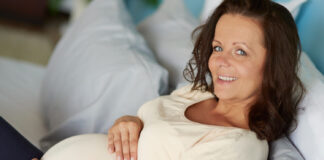 Pozno materinstvo: je to res skrivnost dolgega življenja?