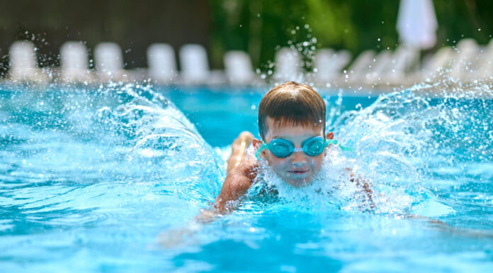 Plavalni programi za osebe z invalidnostjo odslej brezplačni