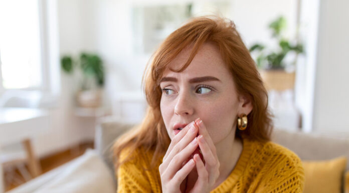 Zdrav in toksični sram; v čem je razlika in zakaj prvega nujno potrebujemo