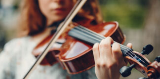 Igranje glasbila zgradi več nevronskih povezav kot katerakoli druga aktivnost