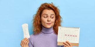 Zakaj menstruacija zamuja? 8 razlogov poleg nosečnosti