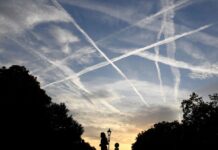 Znanstveniki opozarjajo: zakrivanje sonca je zelo nevarno početje