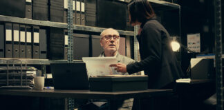 Oškodovana podjetja proti Janiju Pravdiču: zloraba zaupanja, kraja poslovnega modela in izkoriščanje