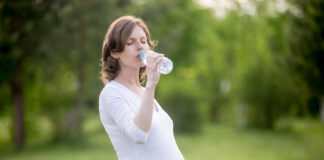 Plastika že pred rojstvom trajno “preprogramira” spol