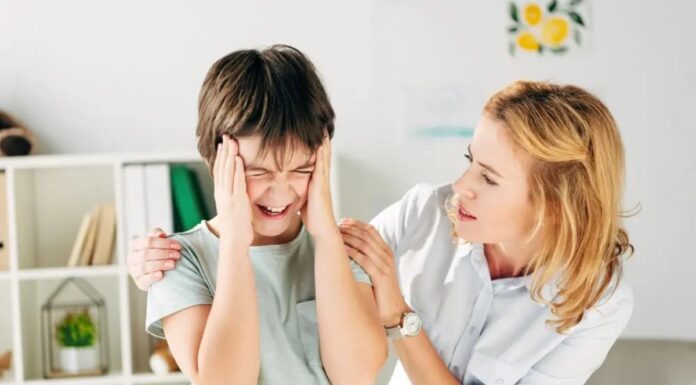 Acetil-L-karnitin: prezrti zaveznik pri obravnavi avtizma