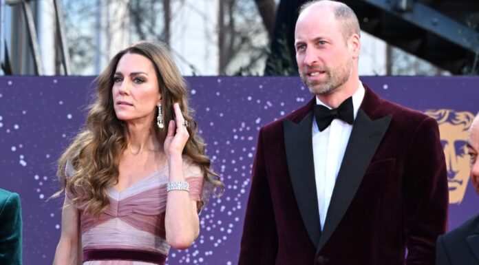 William in Kate na podelitvi nagrad BAFTA opazno tesnobna pod težo družinskega škandala