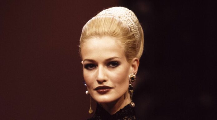 Karen Mulder: prva, ki je spregovorila o Epsteinovi mreži; označena za “noro”