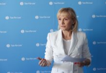 Novost pri nas: vsak ima lahko svojega pravnika z umetno inteligenco