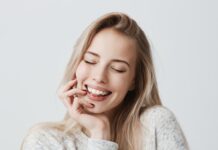 Zobne luske ali krone: kakšna je razlika in katera možnost je prava za vas?