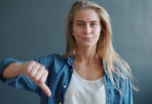 Zakaj toliko ljudi ne prenese veganov?