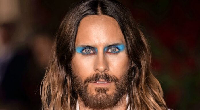 VIDEO: Jared Leto obtožen spolnega nadlegovanja