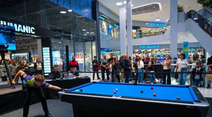 V Cityparku si je na prazniku slovenskega biljarda vrhunske tekme ogledalo več kot 1.000 gledalcev
