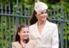 Kate Middleton in princesa Charlotte opaženi na londonski podzemni železnici